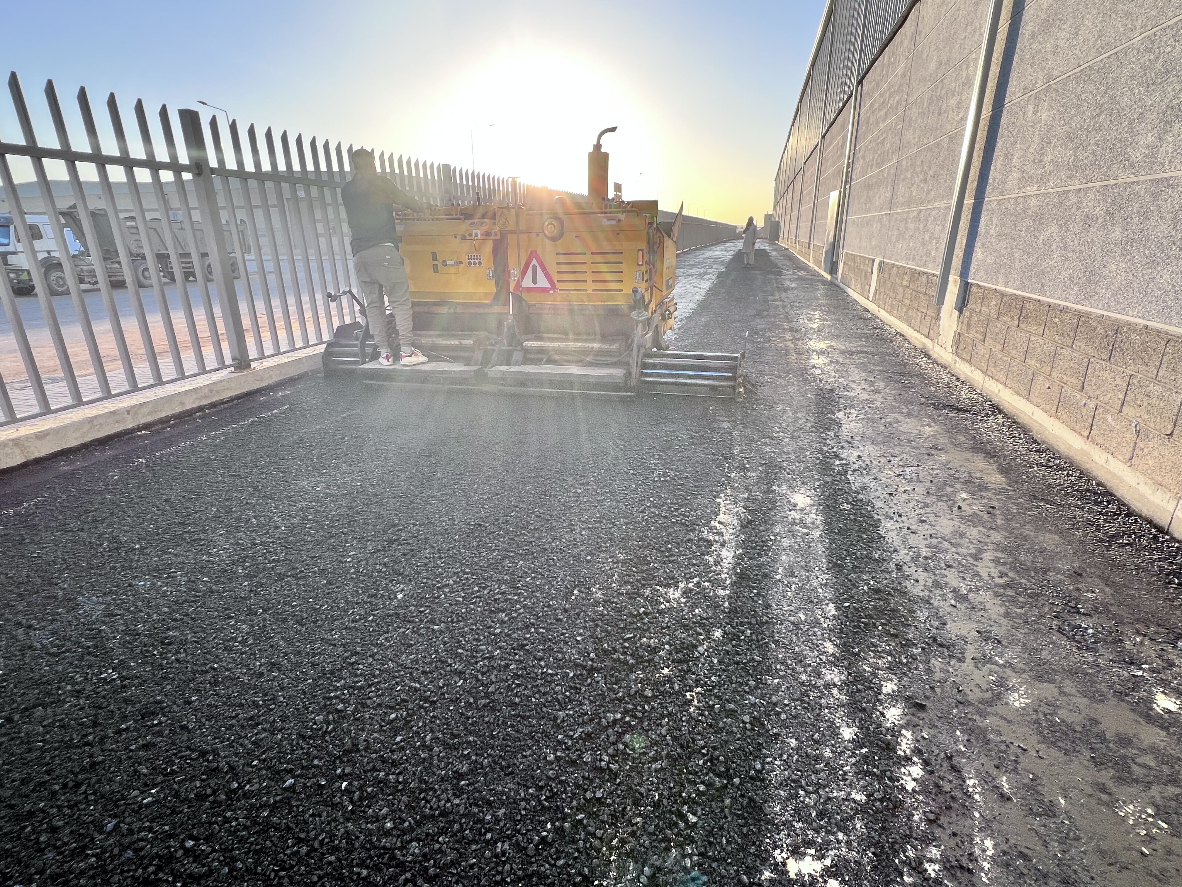 أعمال الرصف الأسفلتي المتكامل