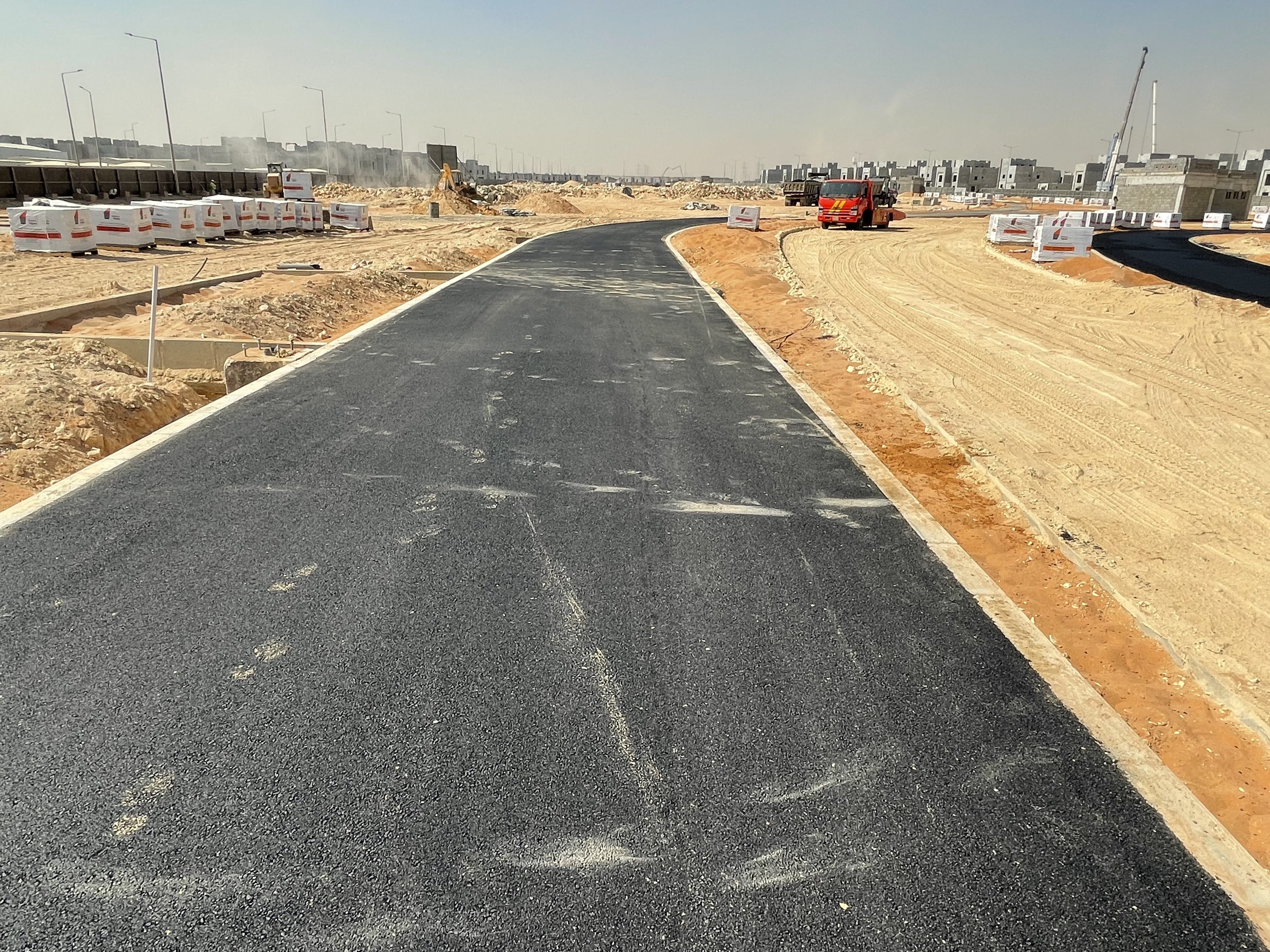 مشروع مجمع سكني - الطرق الرئيسية